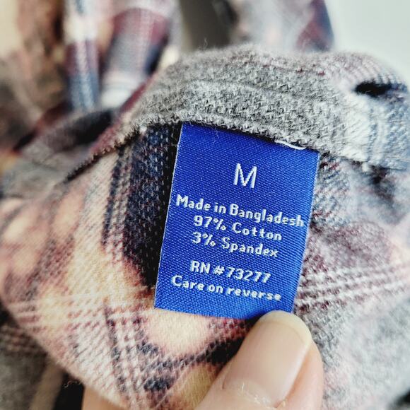 The Old Rusty Coop womens blue and red plaid bleach dyed flannel shirt size med - Picture 4 of 8